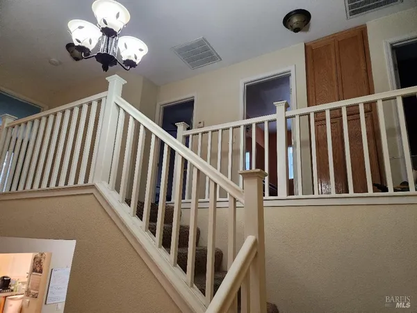 $800,000 | 616 Ross Circle, Martinez, CA 94553