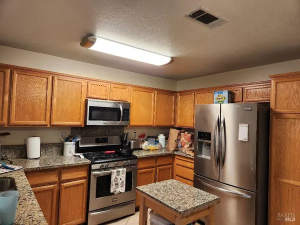 $800,000 | 616 Ross Circle, Martinez, CA 94553