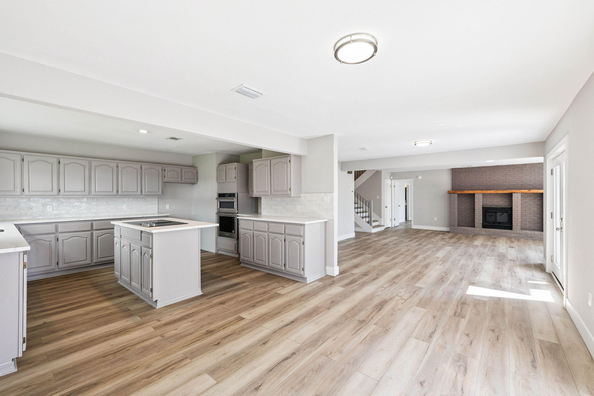 2208 Bay Grove Road Freeport, FL 32439 - Photo 13 of 70 Living/Dining