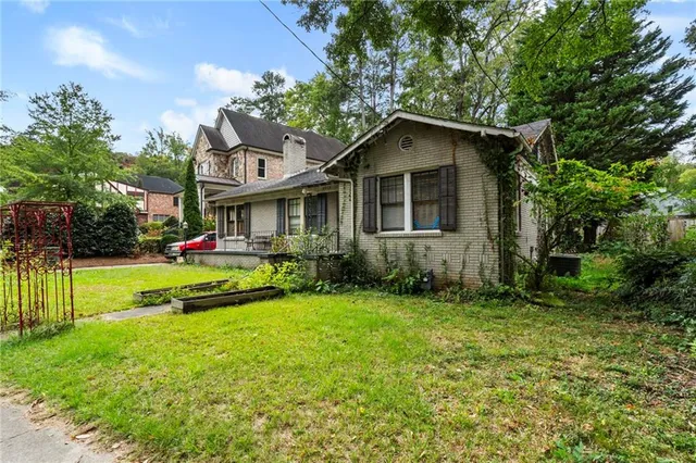 $575,000 | 3320 West Shadowlawn Avenue Northeast, Atlanta, GA 30305