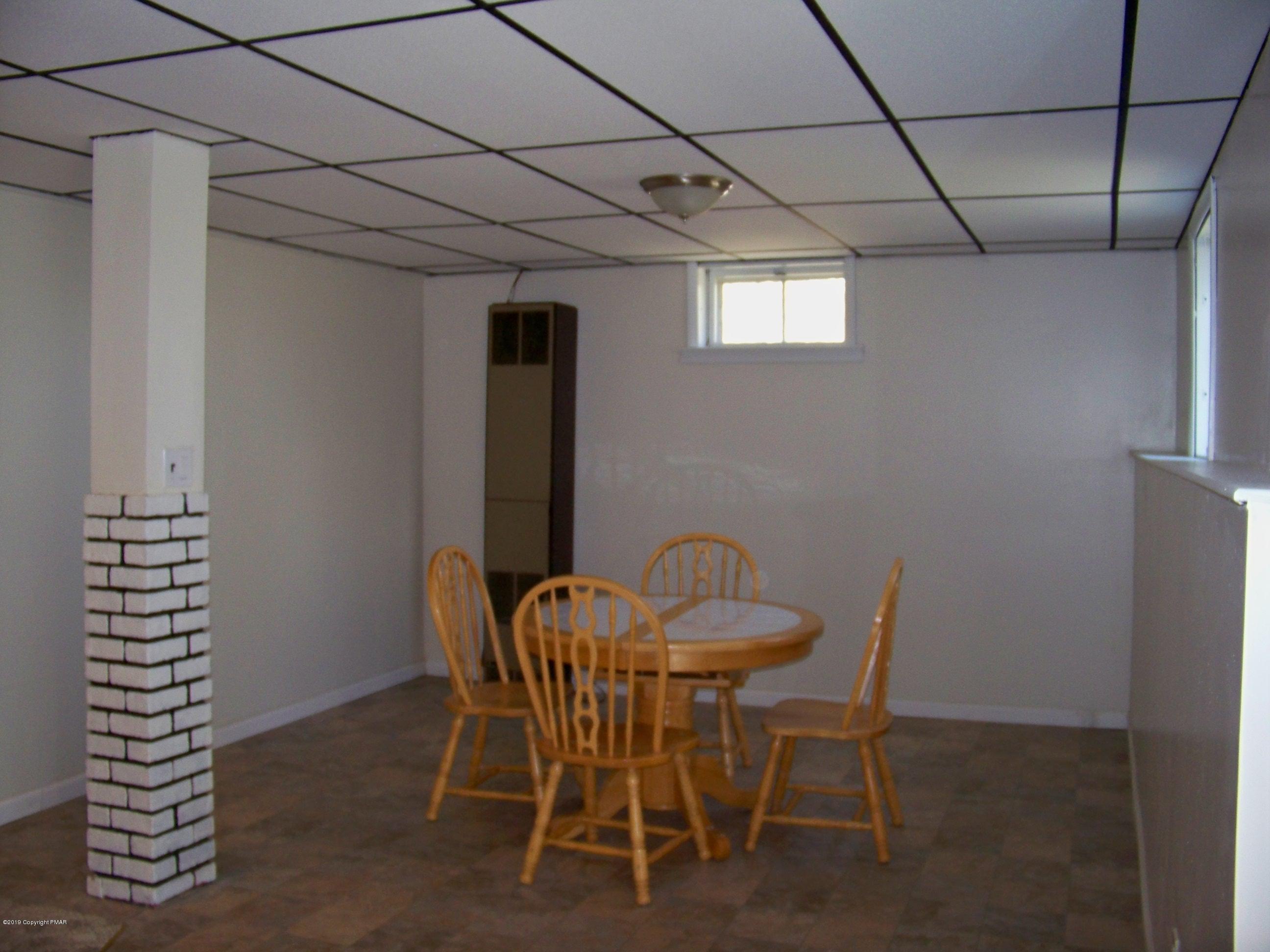 1180 Valleyview Circle Bushkill, PA 18324 - Photo 17 of 26 Dining Area- Lower Level