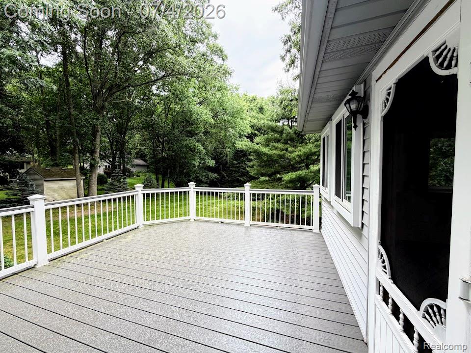 10928 Sunny Ridge Court Pinckney, MI 48169 - Photo 22 of 40 Composite deck and rail