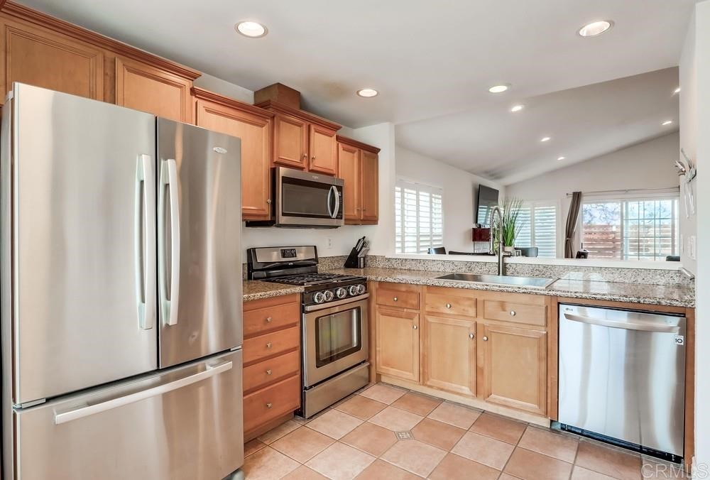 825 Ridgewater Drive Chula Vista, CA 91913 - Photo 11 of 32 Gallery Image 11