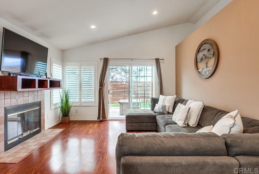 825 Ridgewater Drive Chula Vista, CA 91913 - Photo 5 of 32 Gallery Image 5