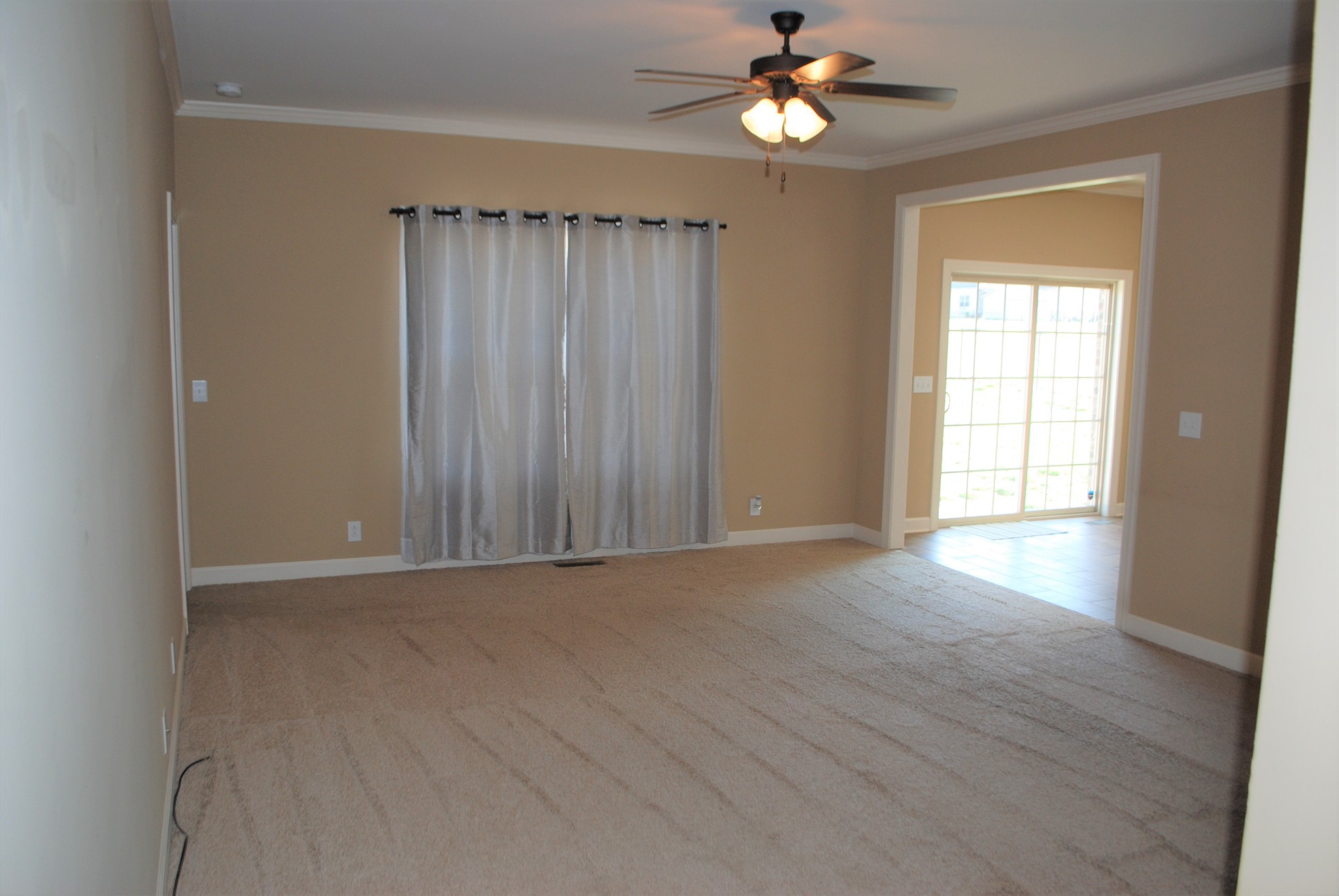 82 Diamond Road Manchester, TN 37355 - Photo 3 of 18 a view of an empty room with a window