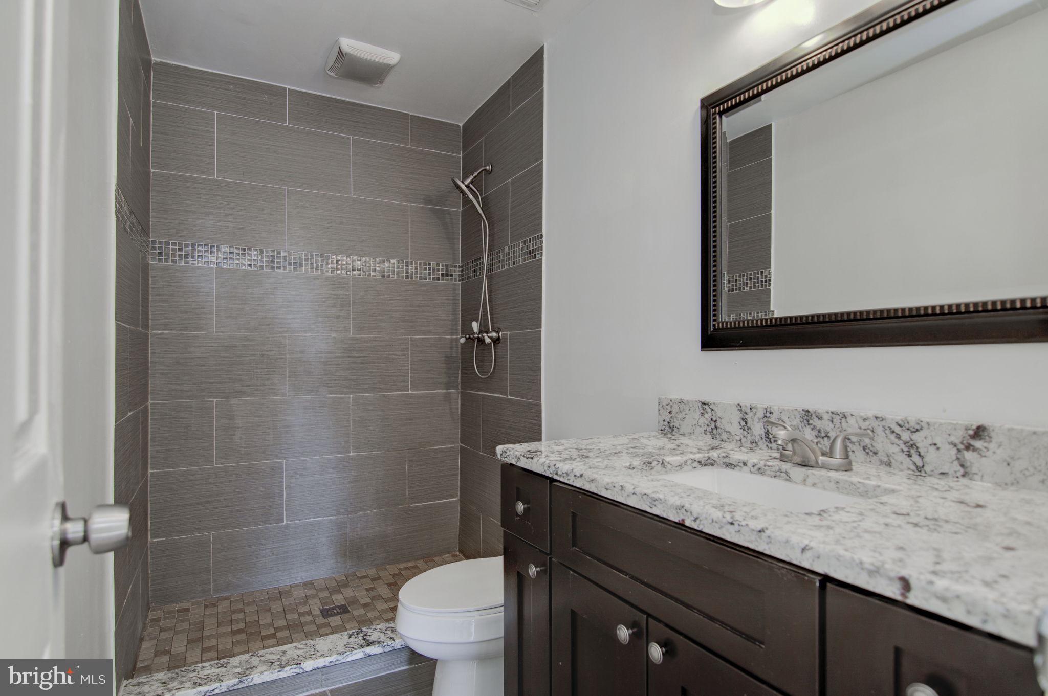 9938 Portsmouth Road Manassas, VA 20109 - Photo 12 of 36