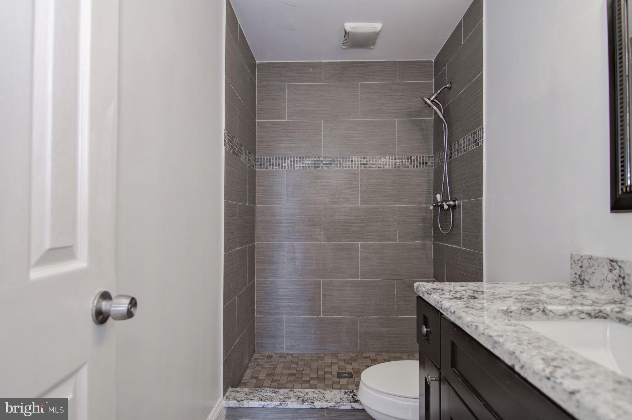 9938 Portsmouth Road Manassas, VA 20109 - Photo 13 of 36