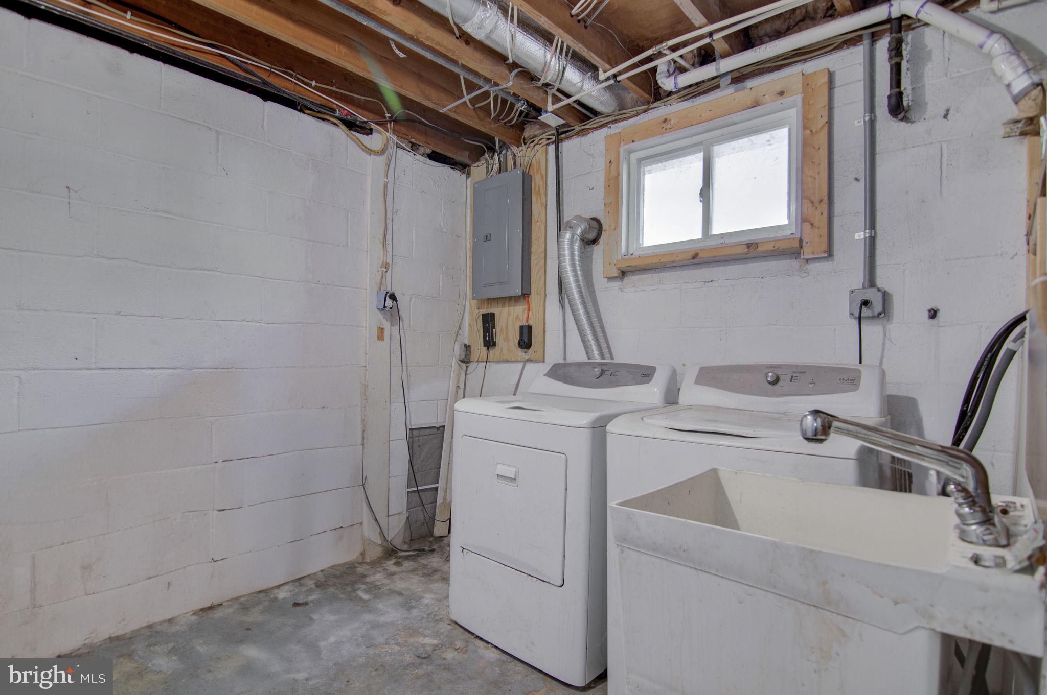 9938 Portsmouth Road Manassas, VA 20109 - Photo 27 of 36