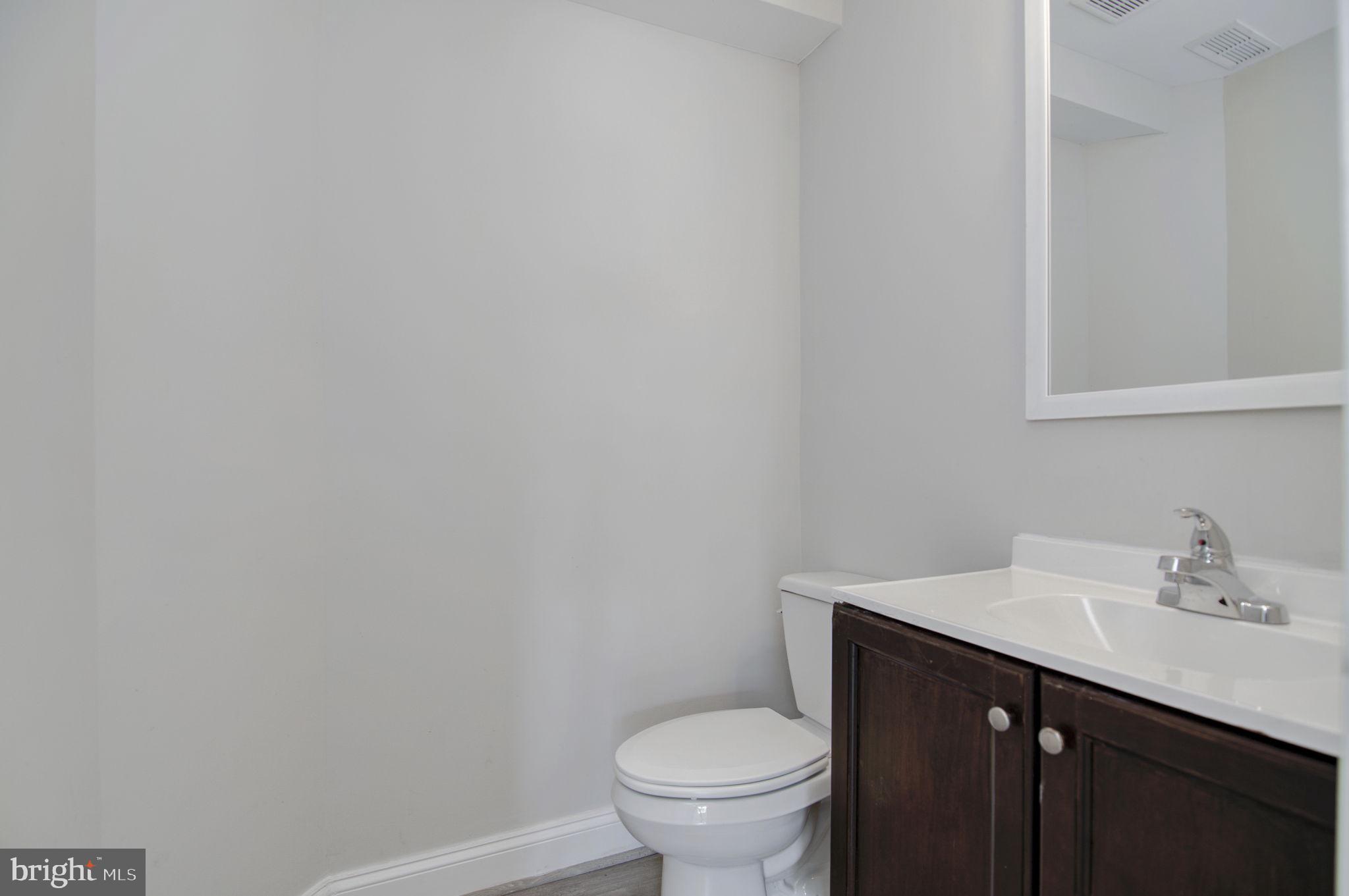 9938 Portsmouth Road Manassas, VA 20109 - Photo 9 of 36