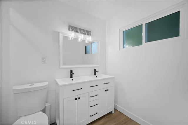 $859,500 | 7848 Chastain Avenue, Reseda, CA 91335