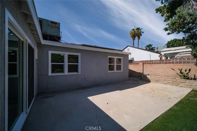 $859,500 | 7848 Chastain Avenue, Reseda, CA 91335