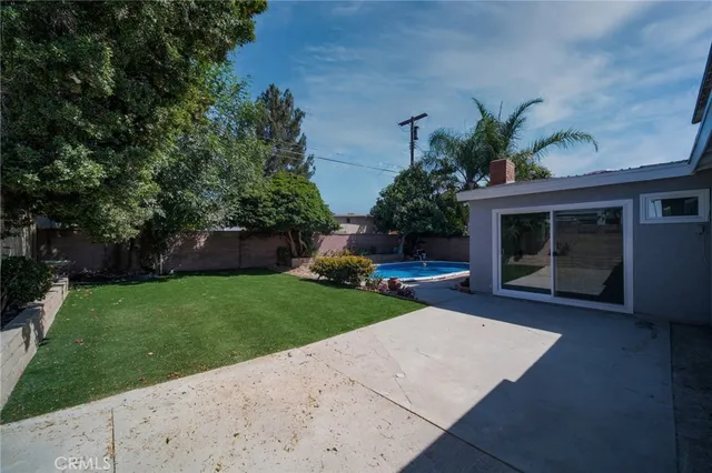 $859,500 | 7848 Chastain Avenue, Reseda, CA 91335