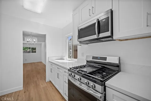 $859,500 | 7848 Chastain Avenue, Reseda, CA 91335