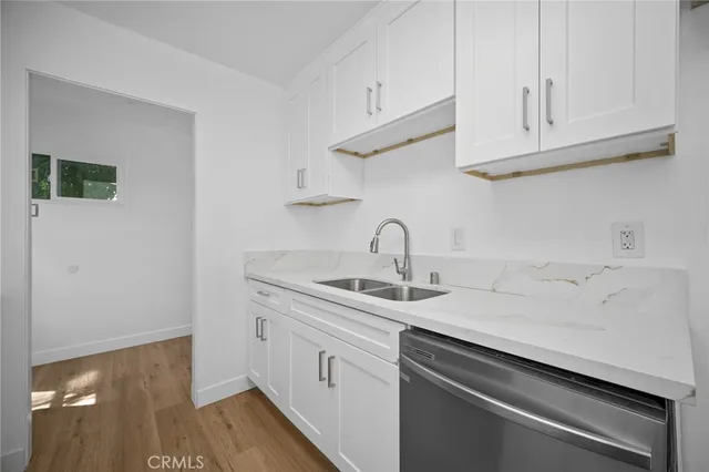 $859,500 | 7848 Chastain Avenue, Reseda, CA 91335