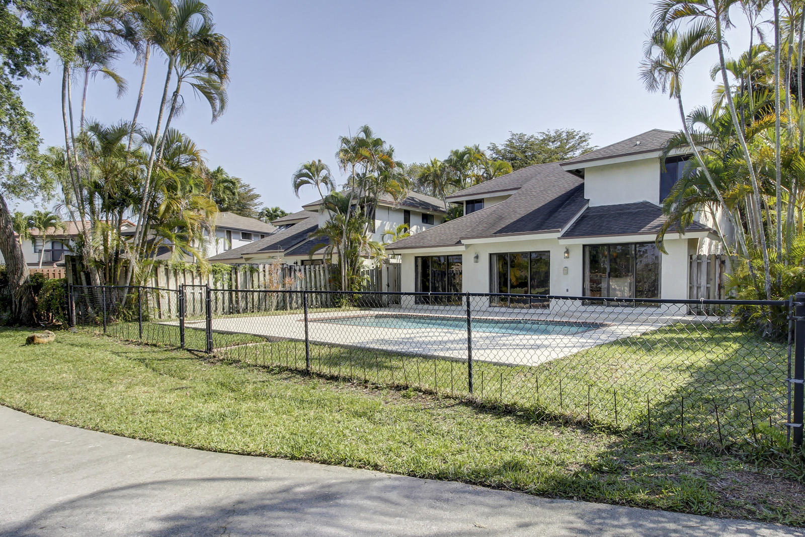 6573 Sweet Maple Lane Boca Raton, FL 33433 - Photo 21 of 24 24