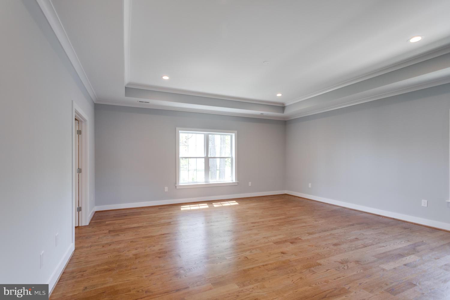2003 Leonard Road Falls Church, VA 22043 - Photo 16 of 28 Bath (Master)