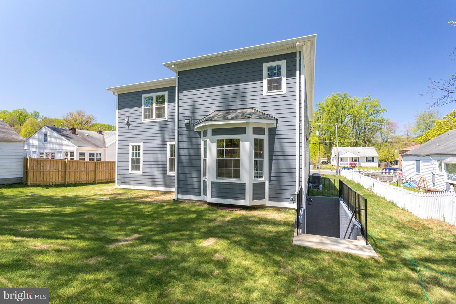 2003 Leonard Road Falls Church, VA 22043 - Photo 26 of 28 Exterior (Rear)
