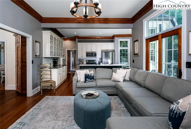 $1,579,000 | 220 Hialeah Lane, Boone, NC 28607