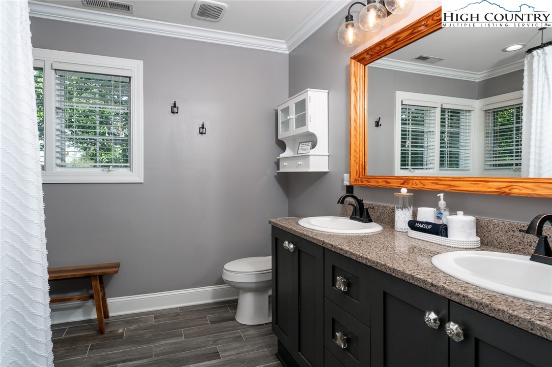 220 Hialeah Lane Boone, NC 28607 - Photo 37 of 49