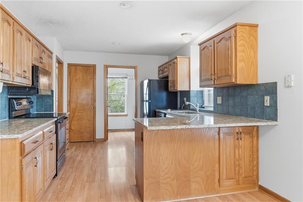 15306 Riley Street Overland Park, KS 66223 - Photo 13 of 44