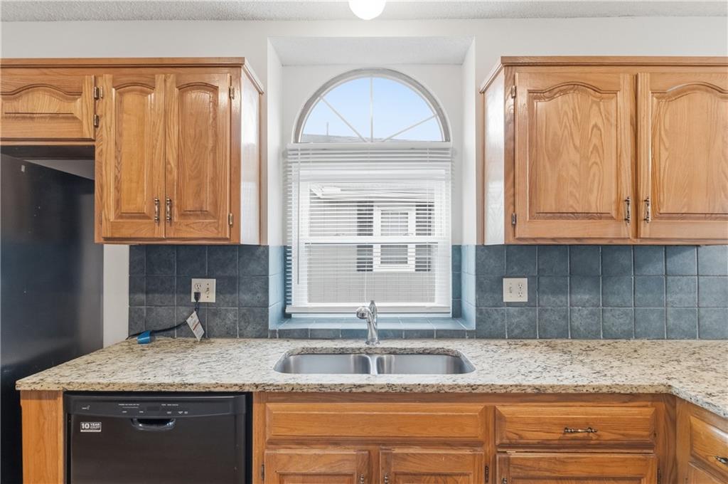 15306 Riley Street Overland Park, KS 66223 - Photo 17 of 44