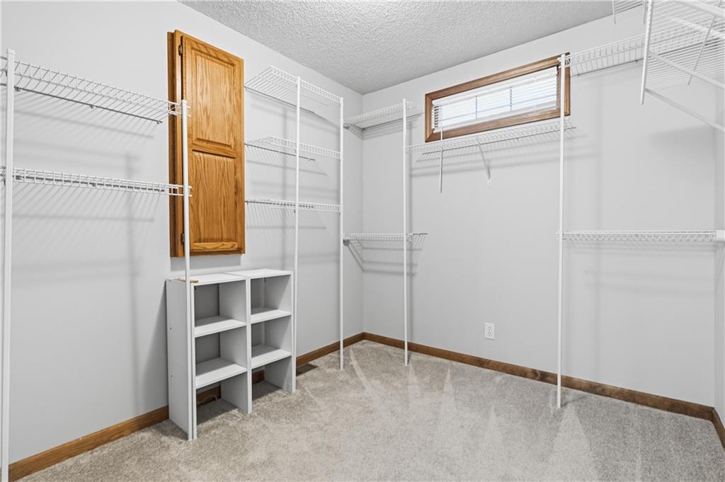 15306 Riley Street Overland Park, KS 66223 - Photo 24 of 44