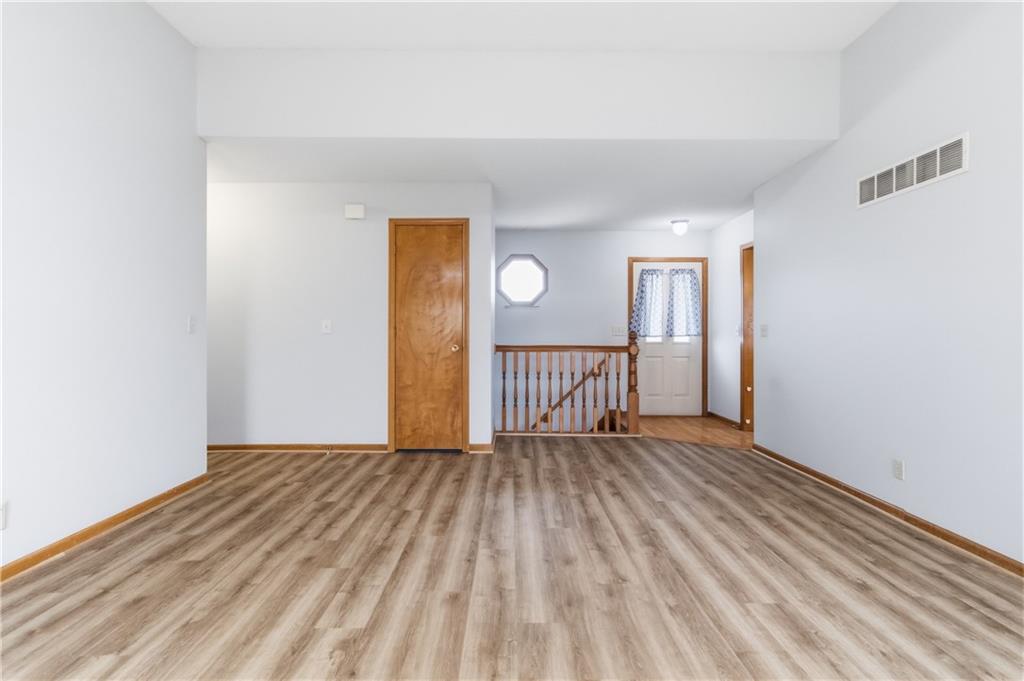 15306 Riley Street Overland Park, KS 66223 - Photo 8 of 44