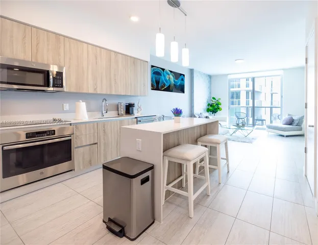 $650,000 | 3900 Biscayne Boulevard, Unit S1118, Miami, FL 33137