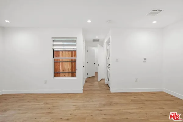 $4,995,000 | 2001 Penmar Avenue, Venice, CA 90291