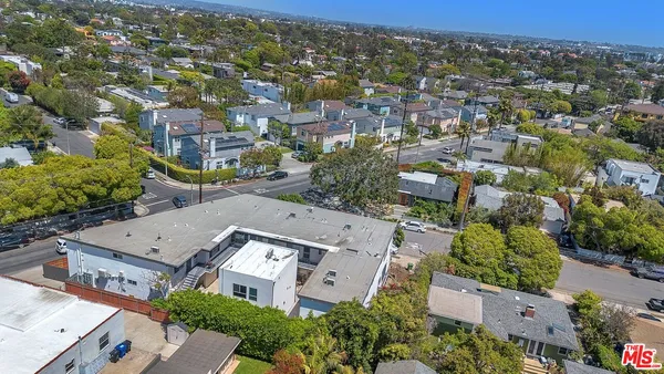 $4,995,000 | 2001 Penmar Avenue, Venice, CA 90291