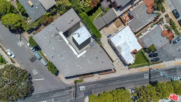 $4,995,000 | 2001 Penmar Avenue, Venice, CA 90291