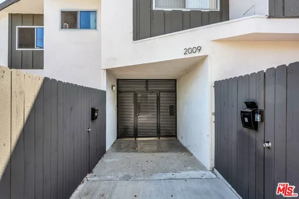 $4,995,000 | 2001 Penmar Avenue, Venice, CA 90291