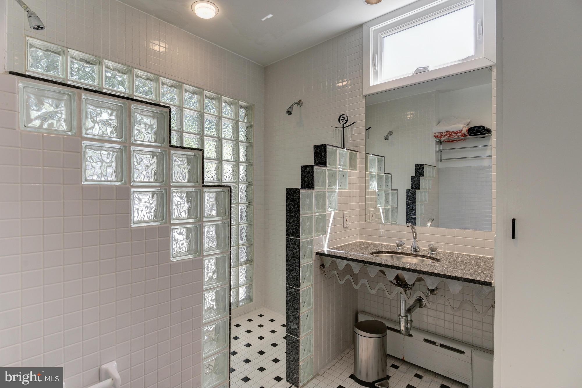 3109 2nd Road North Arlington, VA 22201 - Photo 16 of 30 Bath
