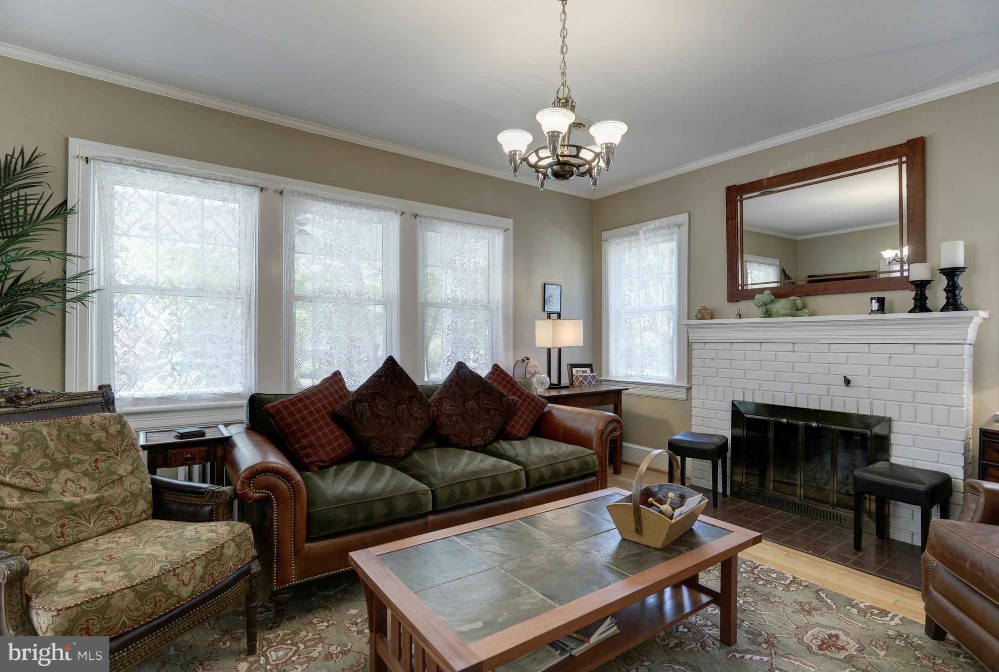 3109 2nd Road North Arlington, VA 22201 - Photo 7 of 30 Family Room
