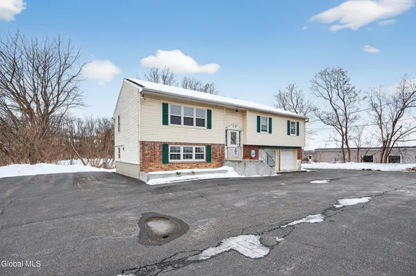 $399,900 | 1208 Loudon Road, Colonie, NY 12047