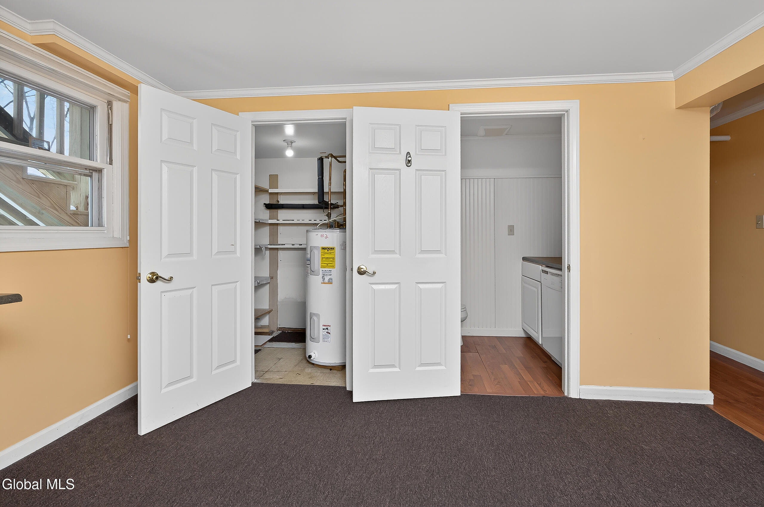 1208 Loudon Road Colonie, NY 12047 - Photo 17 of 24 056-1208-Loudon-Road-Cohoes-NY-12047