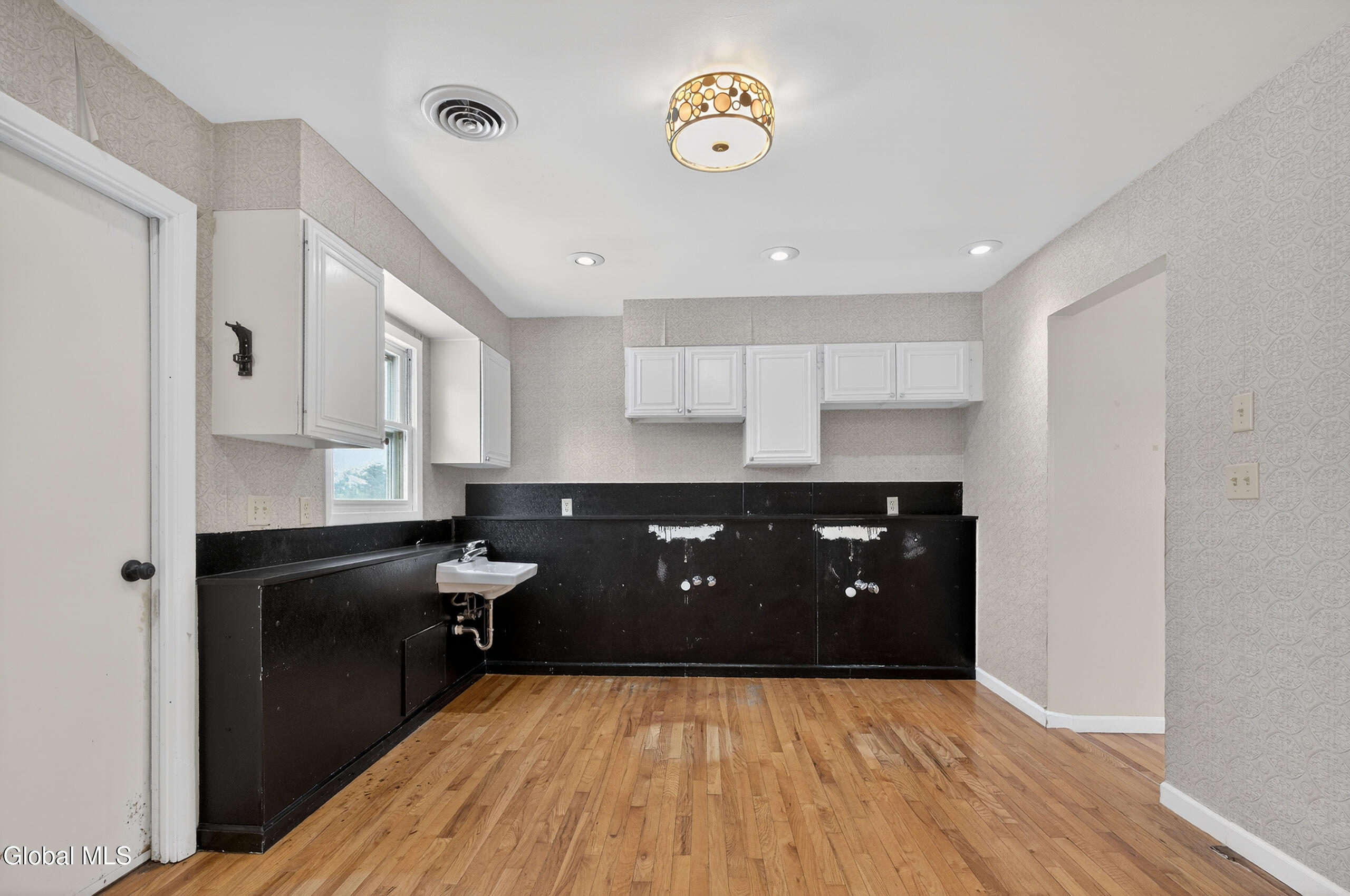 1208 Loudon Road Colonie, NY 12047 - Photo 2 of 24 022-1208-Loudon-Road-Cohoes-NY-12047