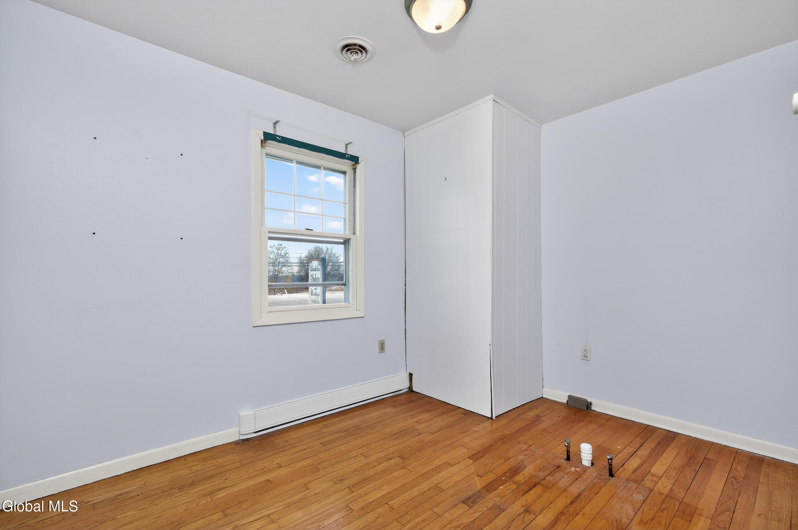 1208 Loudon Road Colonie, NY 12047 - Photo 8 of 24 033-1208-Loudon-Road-Cohoes-NY-12047