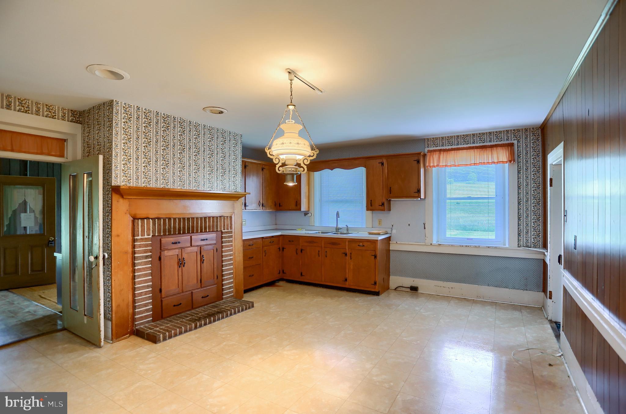 118 Bunker Hill Road Belleville, PA 17004 - Photo 16 of 90 a view of lobby with furniture