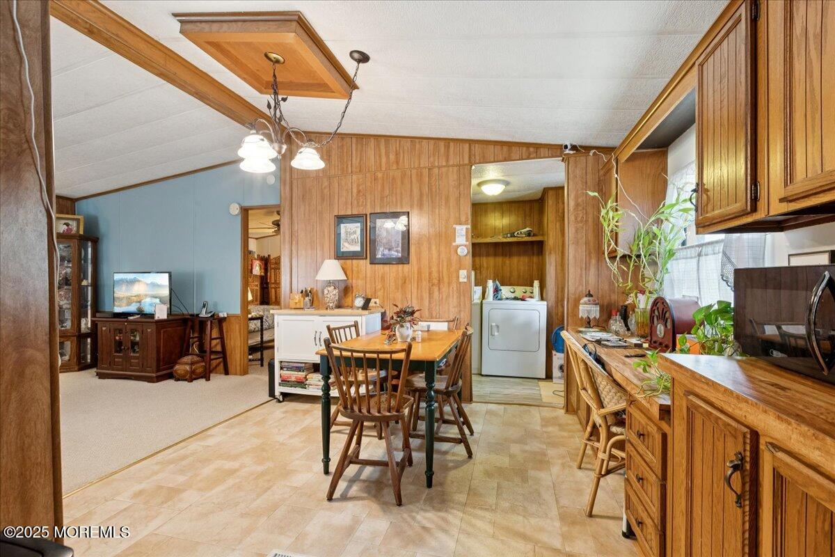 30 Roberts Road Toms River, NJ 08755 - Photo 12 of 19 Dining Room