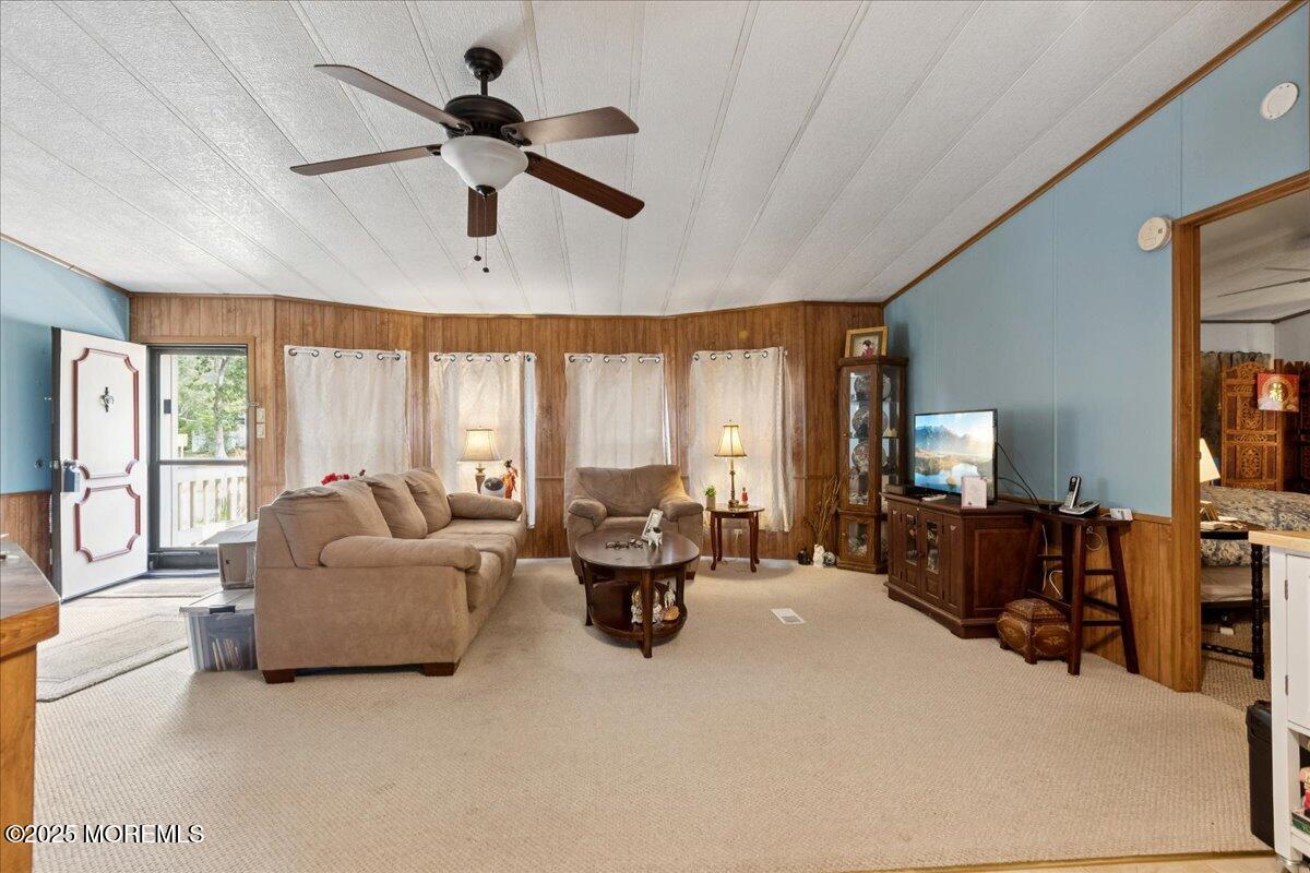 30 Roberts Road Toms River, NJ 08755 - Photo 8 of 19 Bright & Sunny