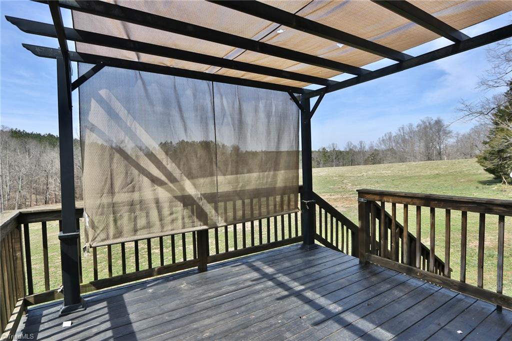 3821 Smitherman Road East Bend, NC 27018 - Photo 4 of 31 Gallery Image 4