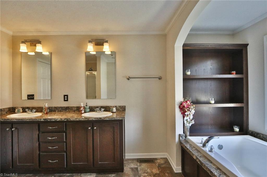 3821 Smitherman Road East Bend, NC 27018 - Photo 8 of 31 Gallery Image 8