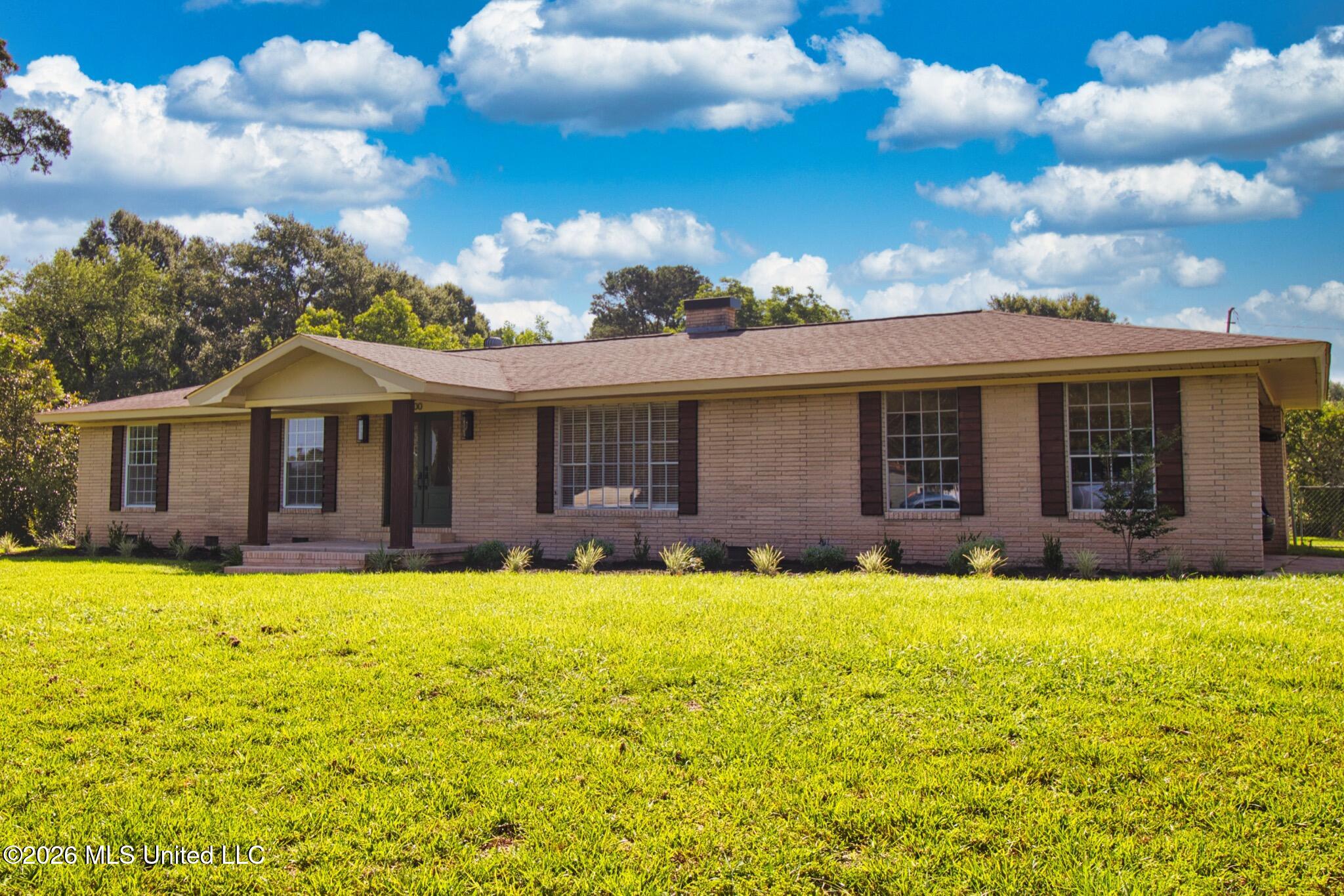 700 Old Richton Road Petal, MS 39465 - Photo 2 of 31 IMG_1034
