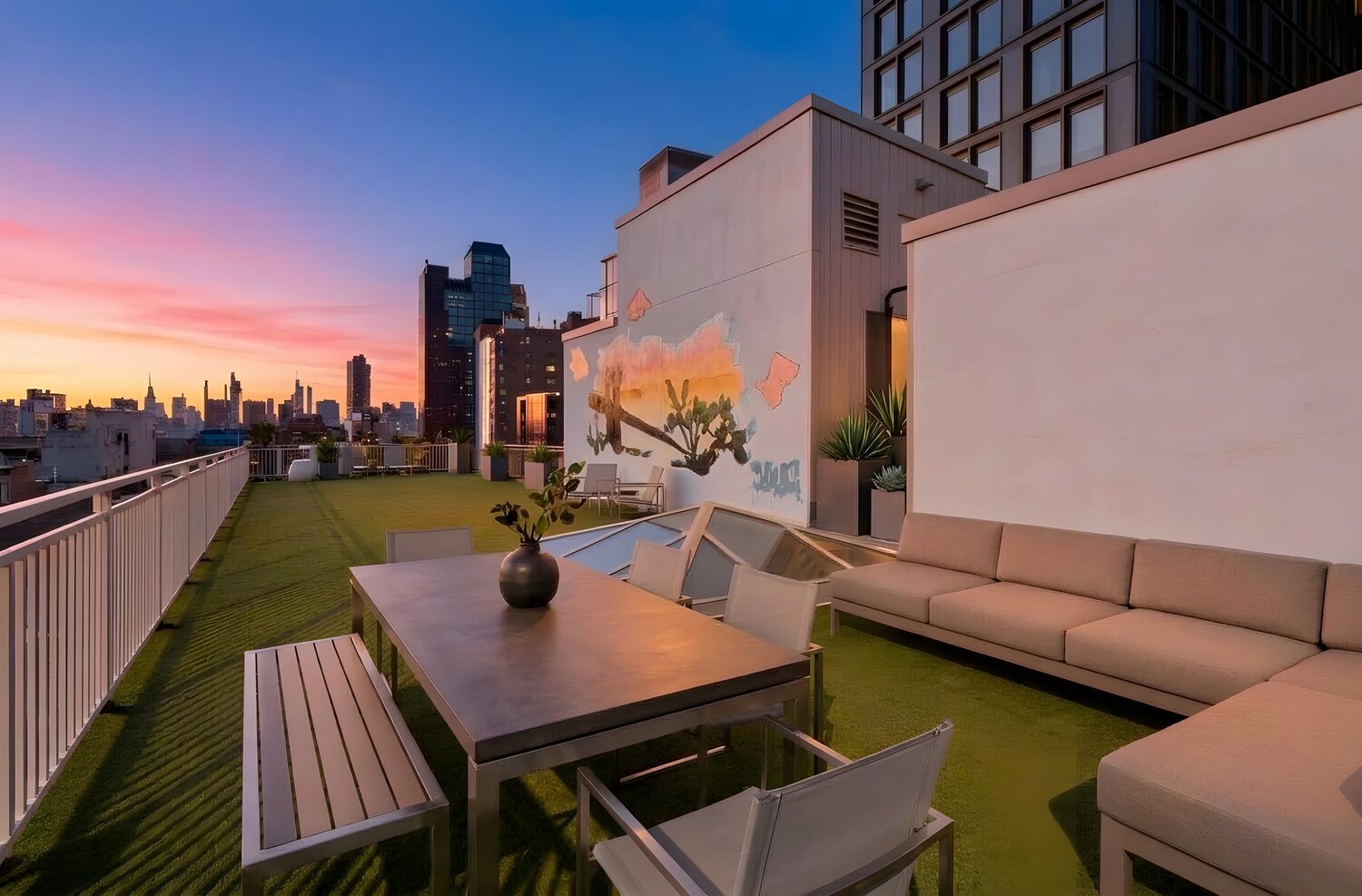 85 Leonard Street, Unit PH Manhattan, NY 10013 - Photo 20 of 21 a view of a balcony with chairs