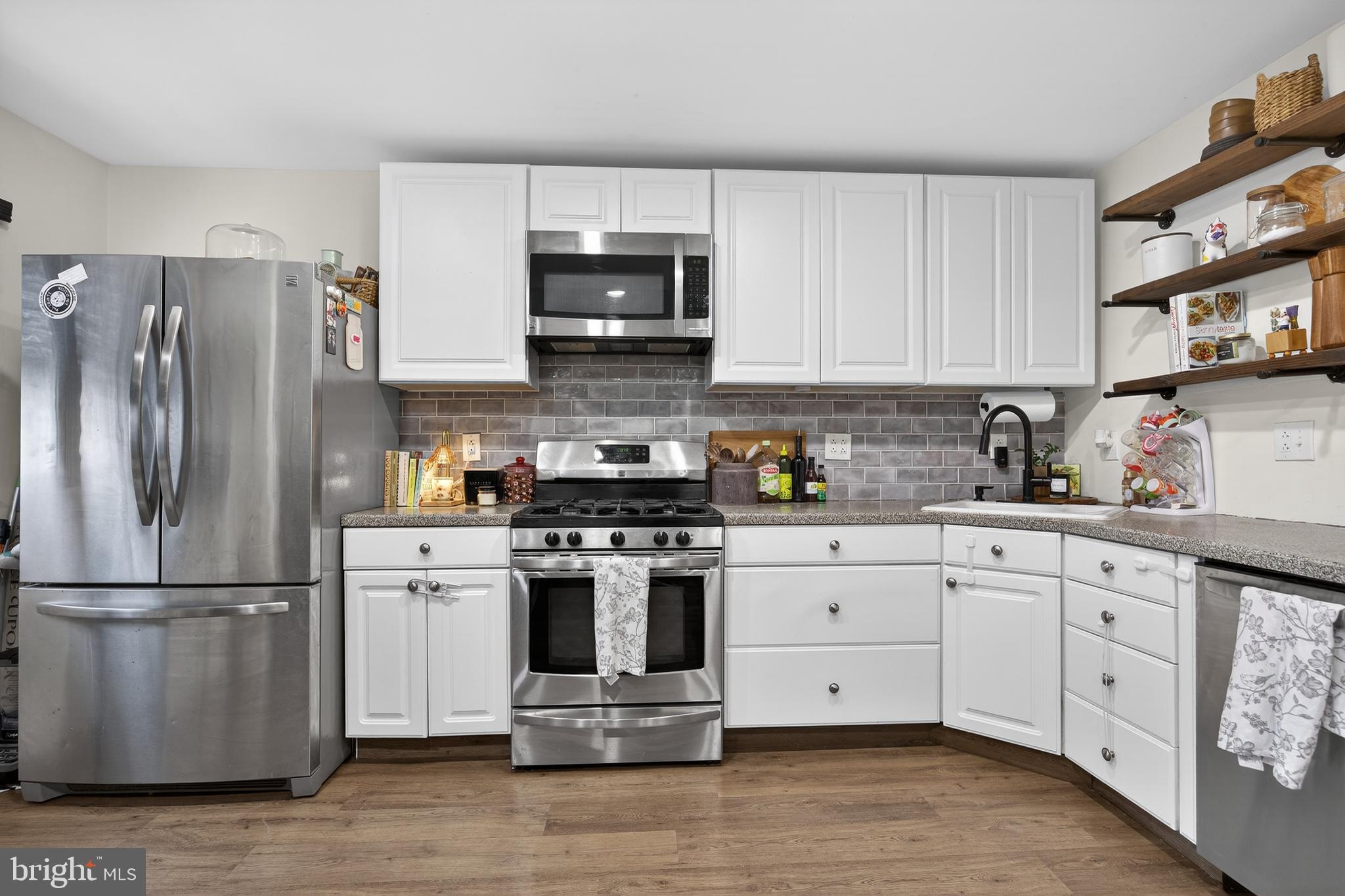 3321 Belgreen Road Philadelphia, PA 19154 - Photo 15 of 33