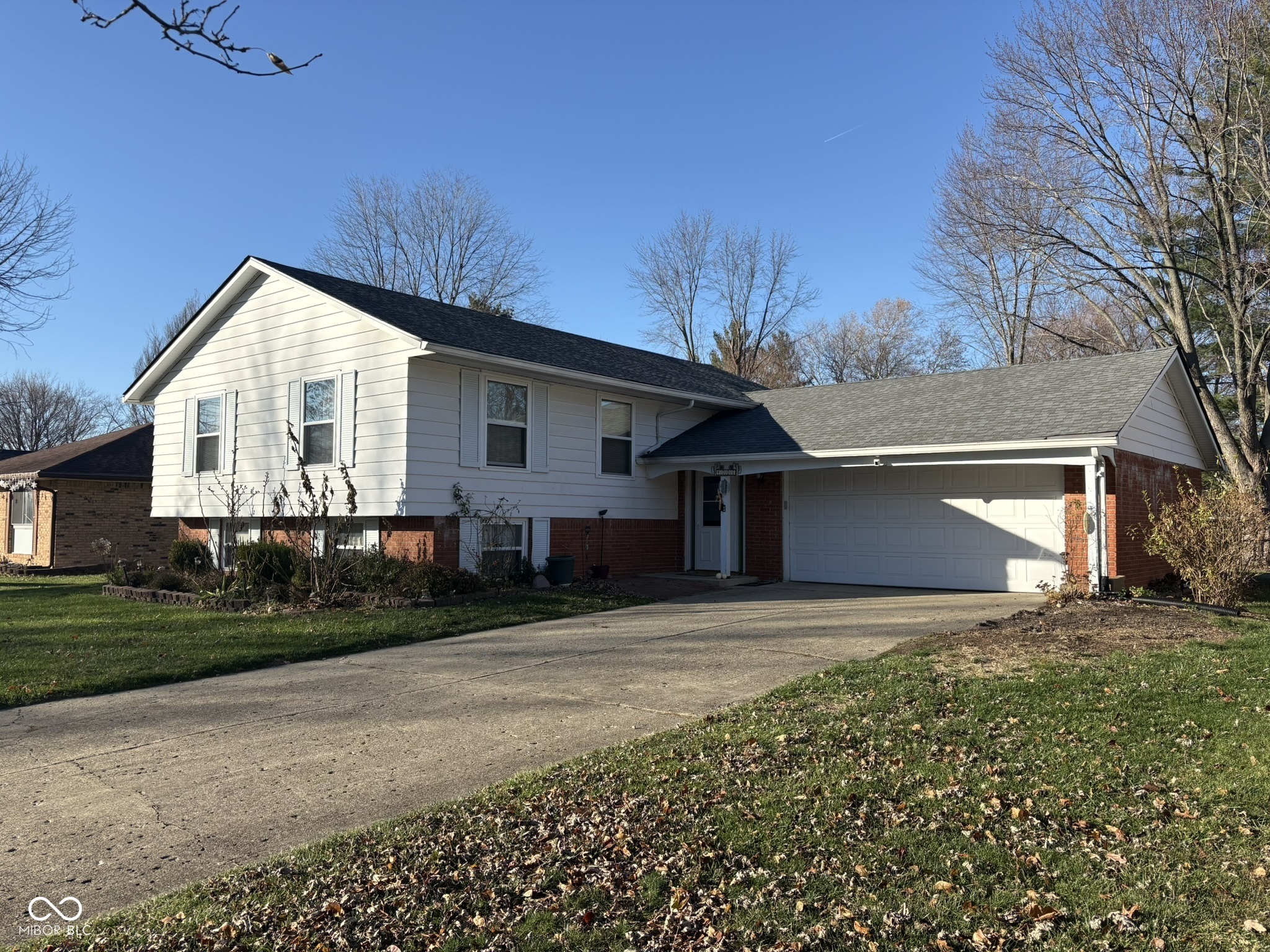 4006 East Stop 10 Road Indianapolis, IN 46237 - Photo 1 of 36