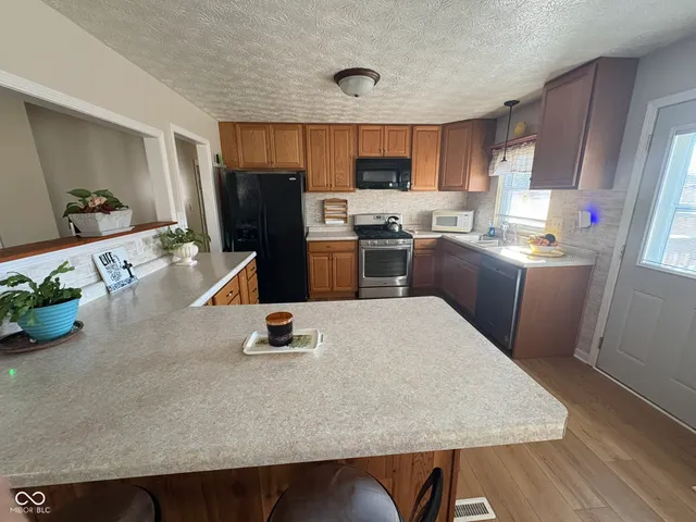 $299,900 | 4006 East Stop 10 Road, Indianapolis, IN 46237