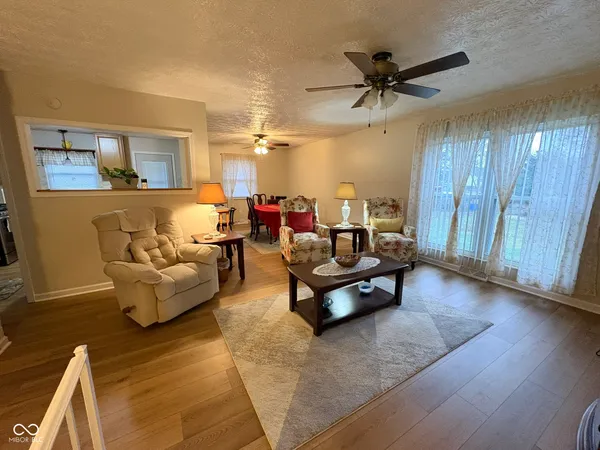 $289,900 | 4006 East Stop 10 Road, Indianapolis, IN 46237