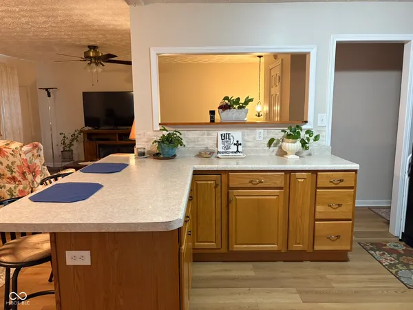 $289,900 | 4006 East Stop 10 Road, Indianapolis, IN 46237